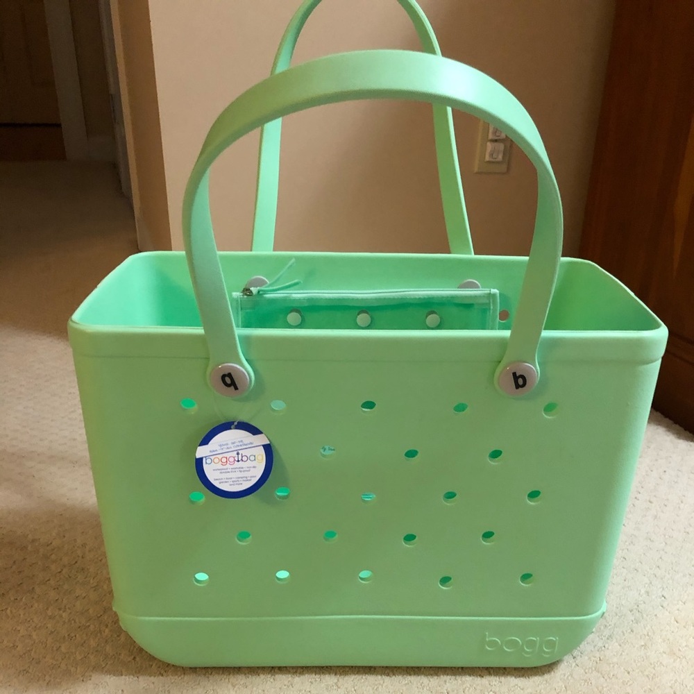 NWT Mint XL Bogg Bag